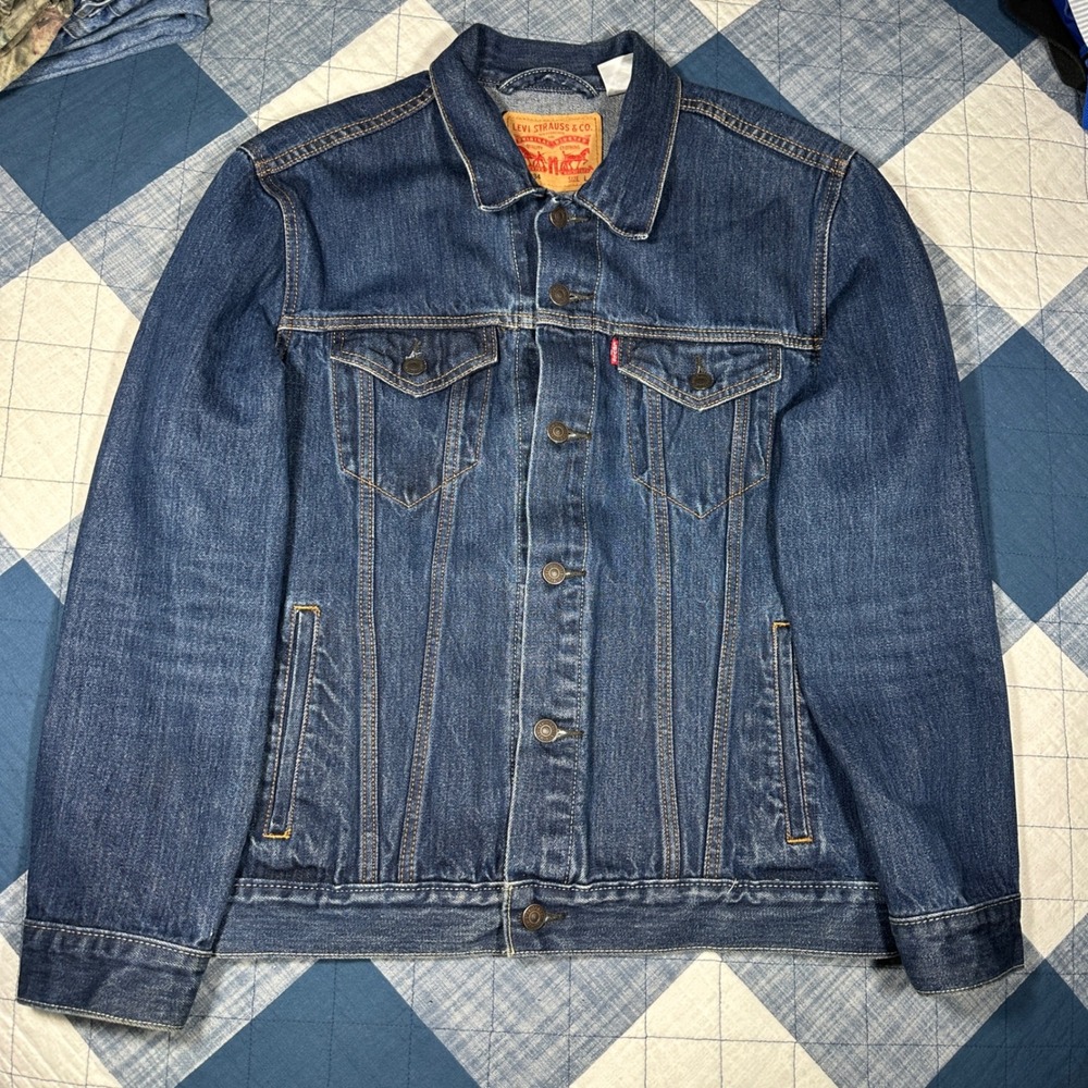 Levi's Type 3 Trucker Jacket Mens Size L Dark Wash Blue Denim 72334 - Picture 3 of 6